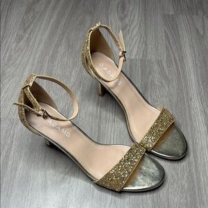 New Adams Glittery Elegance Golden Heels Size 9.5